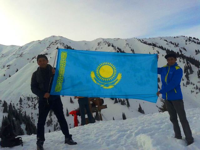 12665880_896783847105885_804643580_n