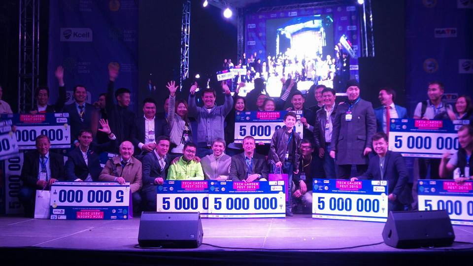 12047198_10207951519288722_3635127944347426387_n (1)