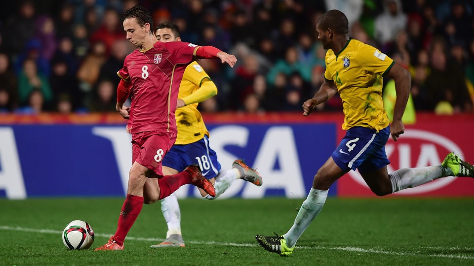 Неманья Максимович