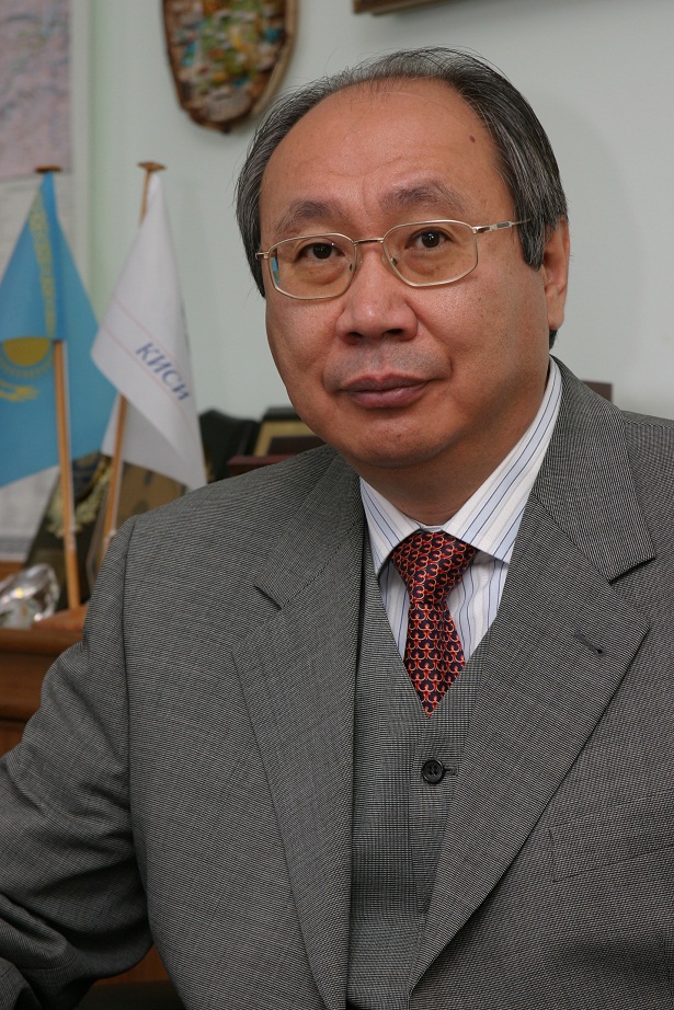 Болат Сұлтанов 