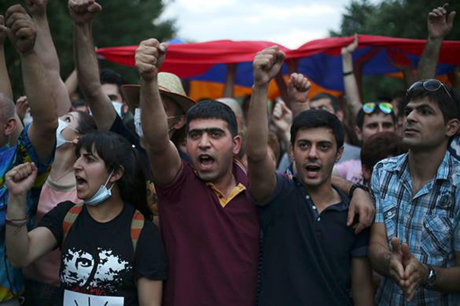 4d22af30e60abaaa4635886a493b49fd_XL