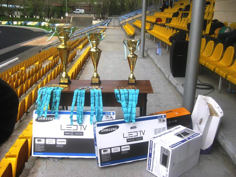 Жарысқа ауыз толтырып айтуға тұрарлық жүлделер тігілді. 