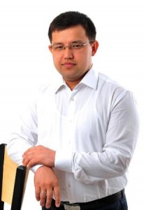 Олжас Құдайбергенов: сарапшылар  рубль 10 пайызға төмендесе, теңгені де 10 пайызға әлсірету керек дегенді айтып жүр.