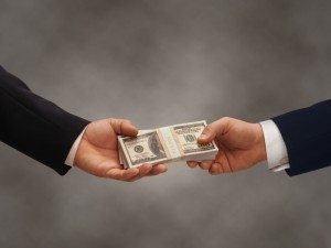 Қазір кешенді сатып алғысы келетін қалталы қожайын табылыпты...